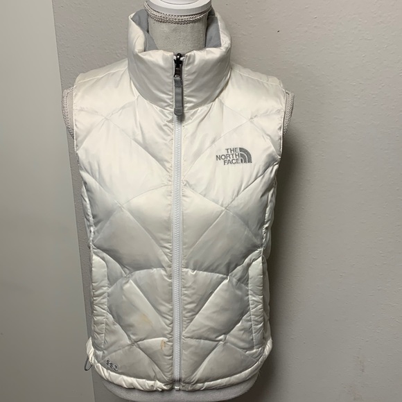 The North Face Jackets & Blazers - The North Face 550 down vest